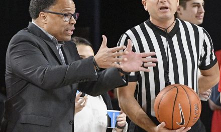 Lipscomb flexes its muscle in rout of Flames