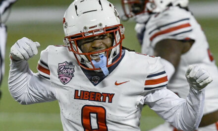 2022 3-star DE Rashaud Pernell includes Liberty in his top 7