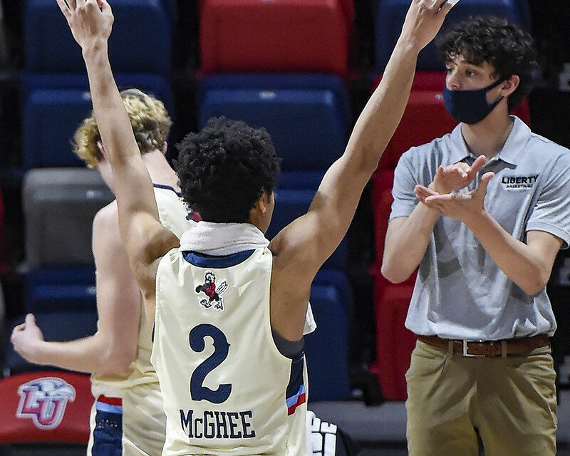 McGhee continues hot streak as Flames roll past North Alabama