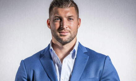 Tim Tebow to speak at Liberty commencement
