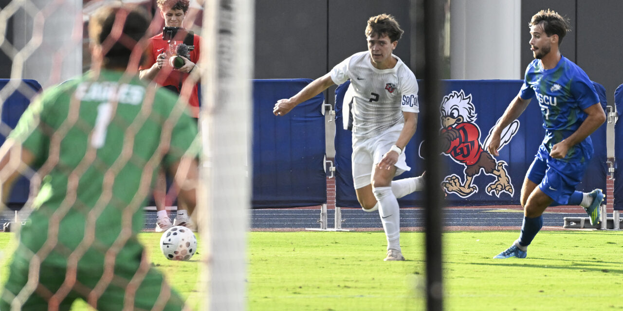 Fall Sports Update: Soccer drops SoCon opener, Volleyball has won 4 straight