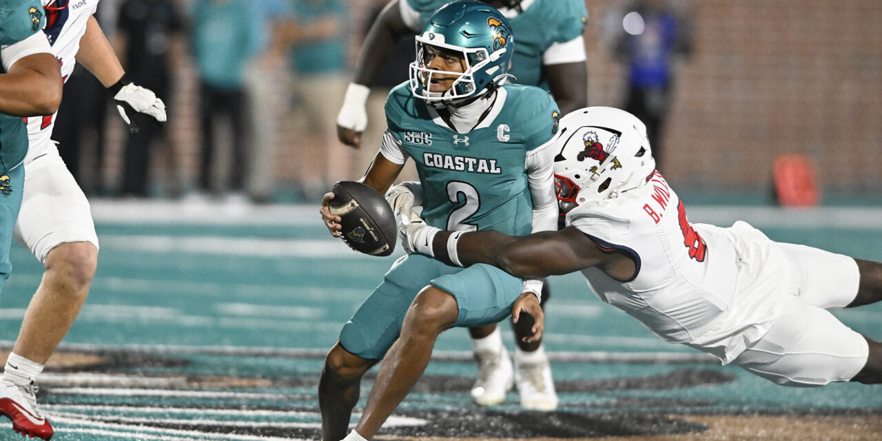 Liberty Dominates Second Half, Rolls Past Coastal Carolina 34-17