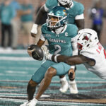 Liberty Dominates Second Half, Rolls Past Coastal Carolina 34-17