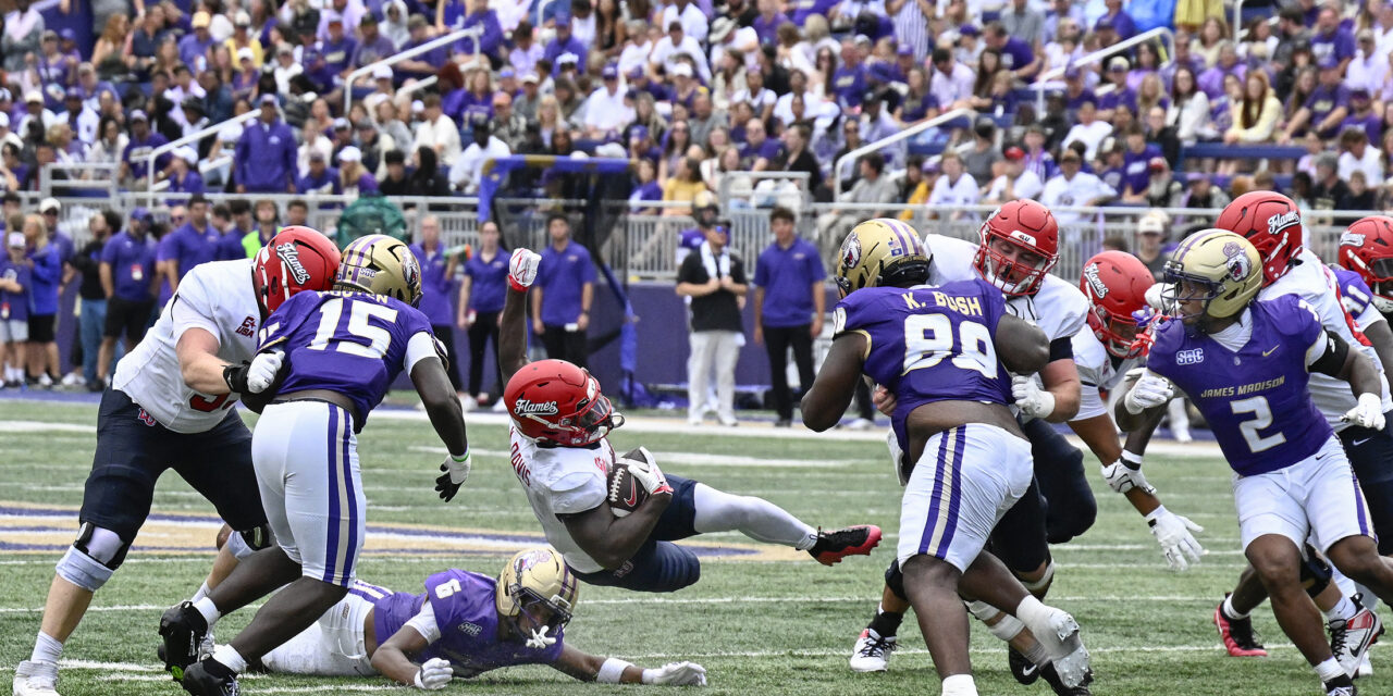 Liberty unable to overcome slow start, drops season opener at JMU
