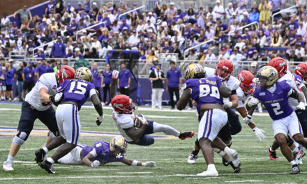 Liberty unable to overcome slow start, drops season opener at JMU